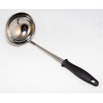 Ополоник з чорною ручкою мілкий