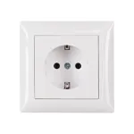 Розетка одинарна врізна з/з Luxel 3004 (9004)