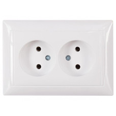 Розетка подвійна врізна Luxel 3007