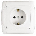 Розетка врізна одинарна 16А з/з Q-MAX 313 преміум